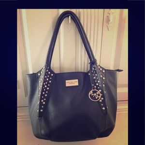 Marc New York Black Purse 👛 Awesome condition!